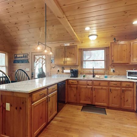 Blue Ridge Bear Bungalow Exterior photo