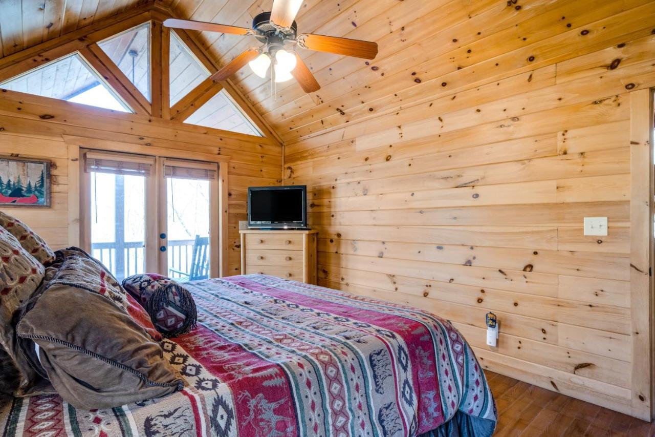 Blue Ridge Bear Bungalow Exterior photo